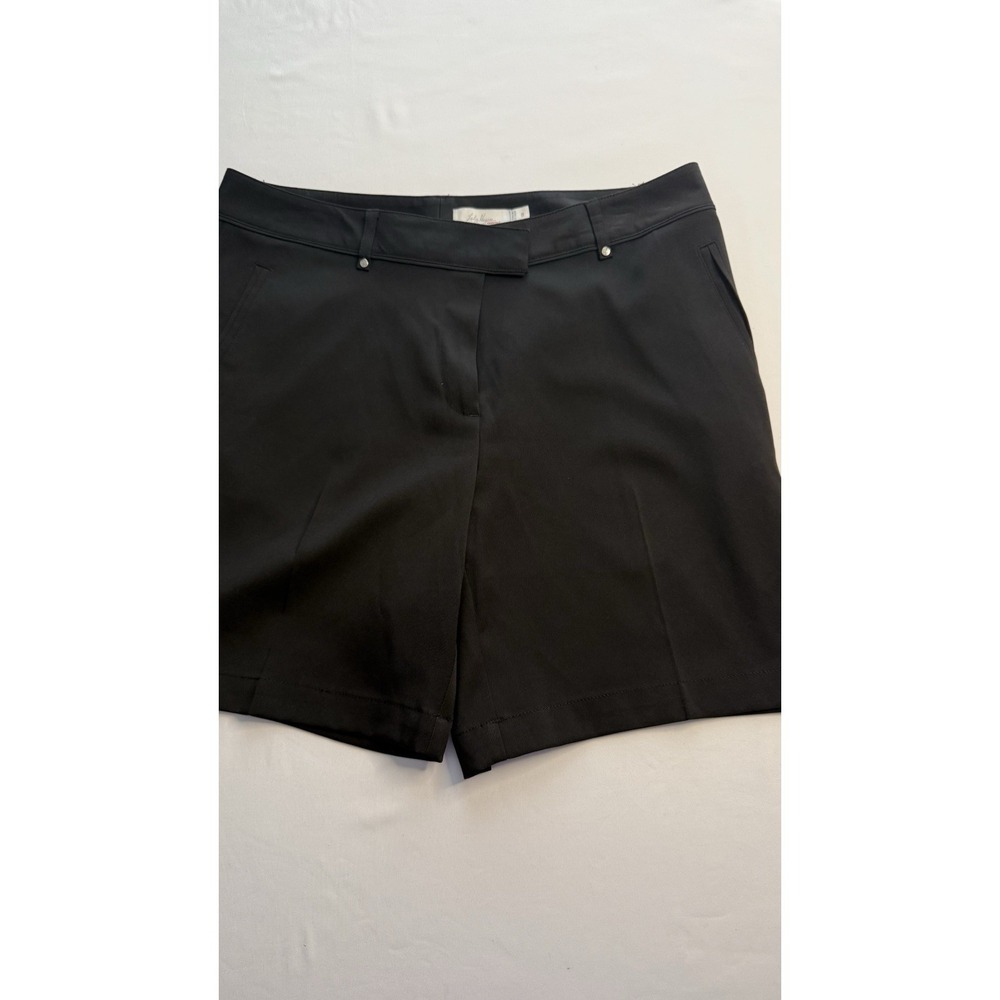 Lady Hagen Essential Golf Shorts Size 8 with 7 Inch Inseam Black EUC Has Pockets